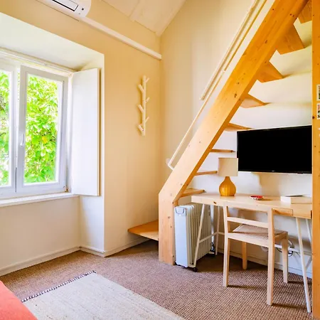 Graça Break With Balcony