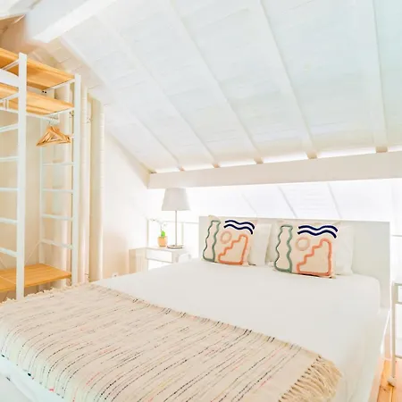 Graca Break With Balcony Lizbona