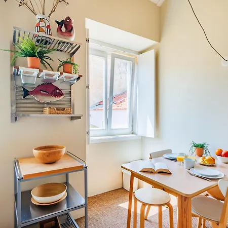 Graça Break With Balcony * Lisboa