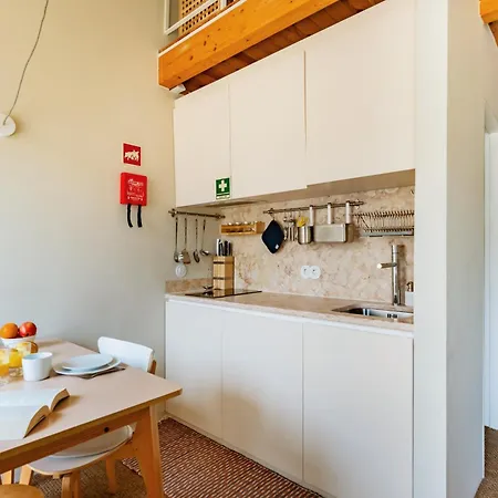 Graça Break With Balcony * Lisboa