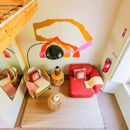 Graca Break With Balcony Apartment