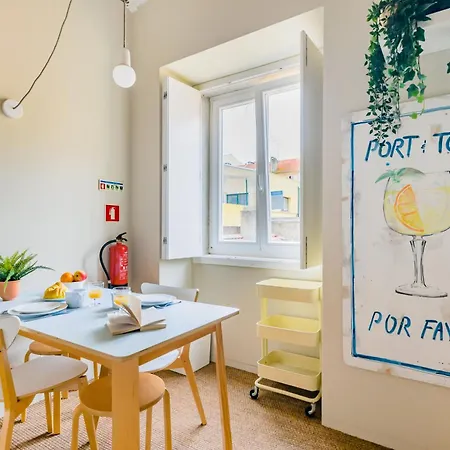 Graça Break With Balcony